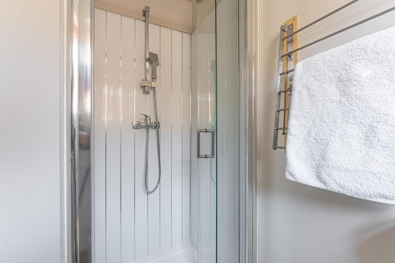 Superb One Bedroom Apartment In Coventry Cv1 *New* Esterno foto