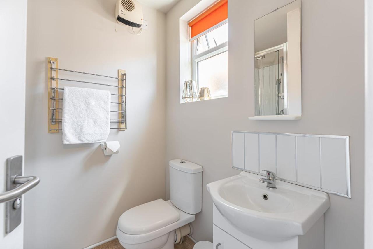 Superb One Bedroom Apartment In Coventry Cv1 *New* Esterno foto
